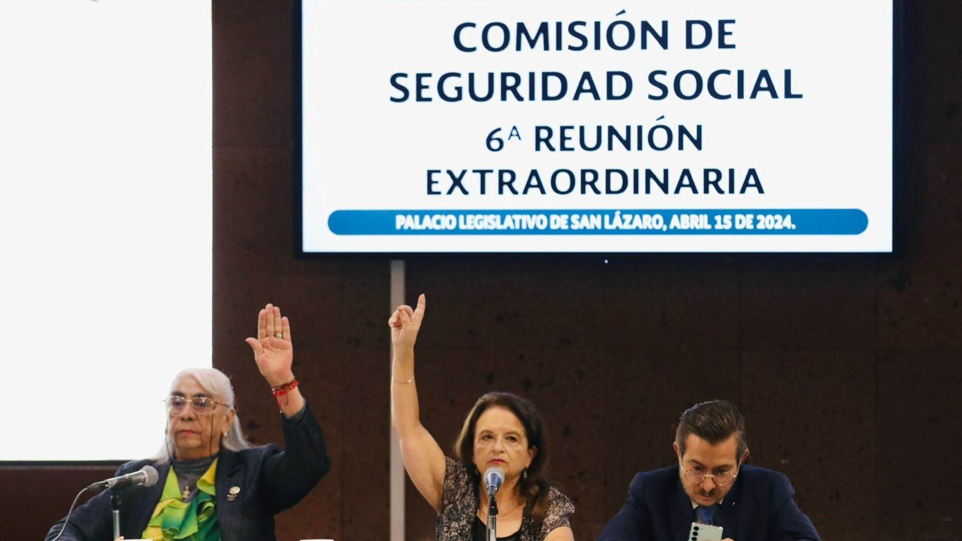 Ahorros de los mexicanos pensionados corren peligro