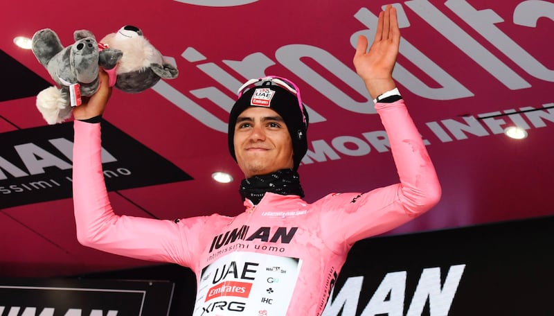 Isaac del Toro se mantiene como líder del Giro de Italia.