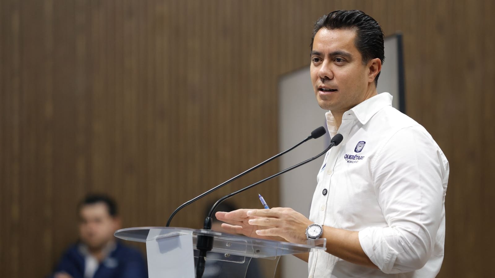Esperan 160 mil visitantes en panteones por Día de Muertos