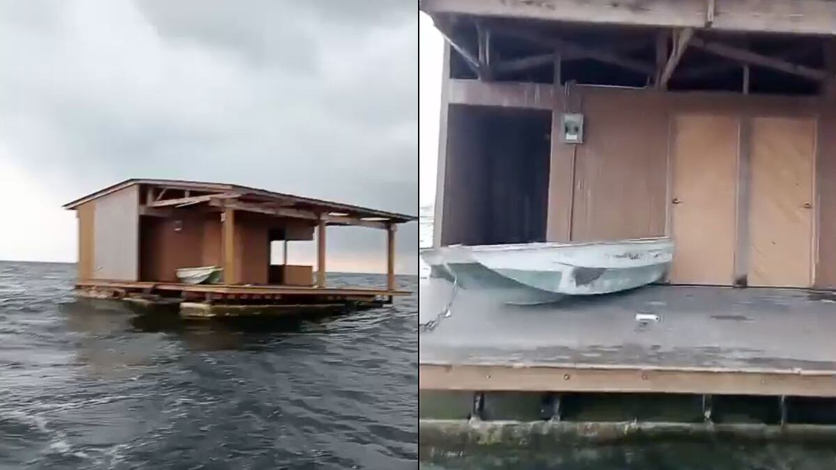 Video viral: Restaurante aparece flotando en aguas de Veracruz tras desbordamiento de los ríos