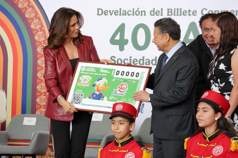 Gobierno de Hidalgo y Lotería Nacional resaltan en billete conmemorativo los 40 años de Cooperativa Pascual