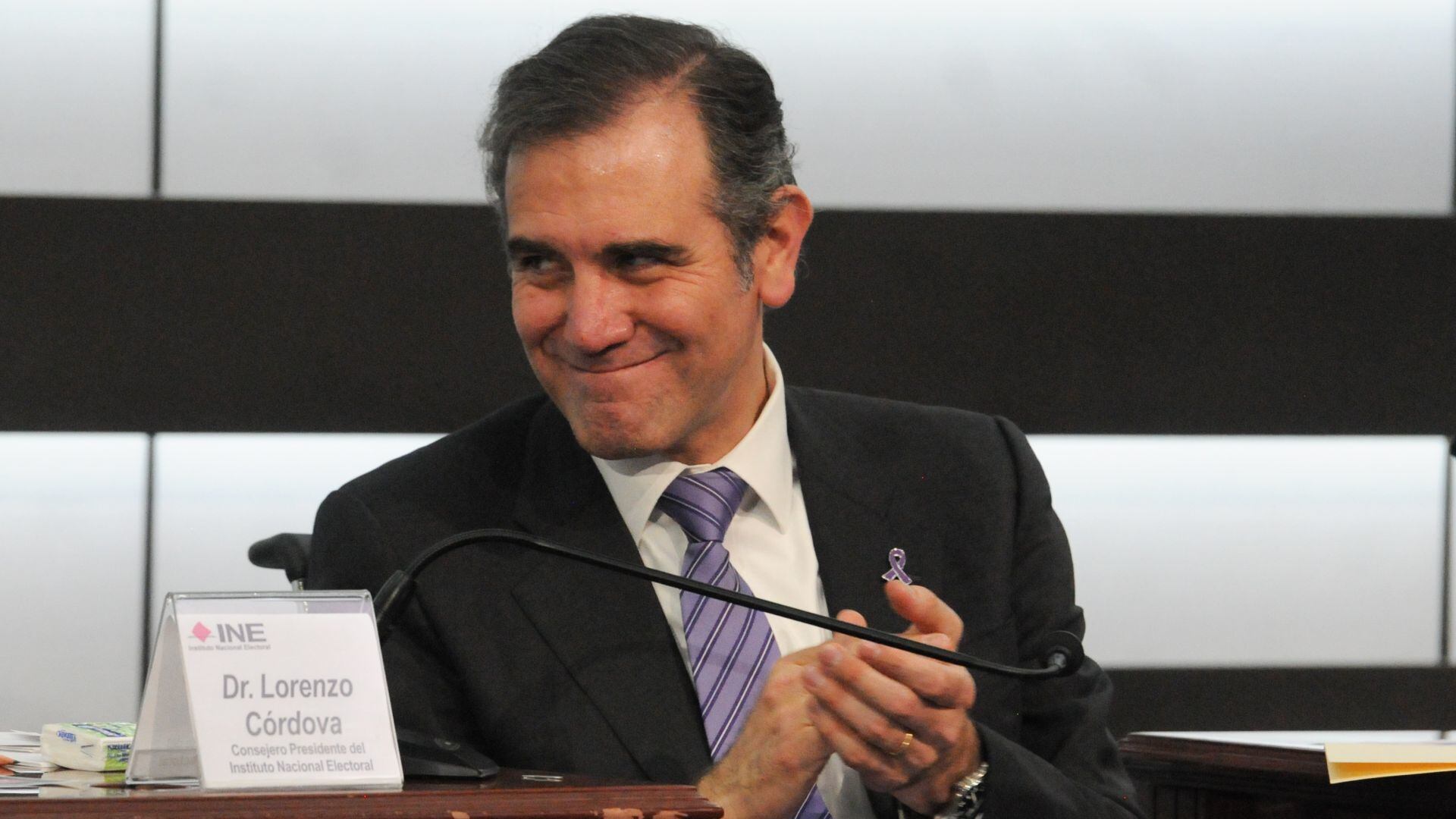 INE Lorenzo Córdova afirma que Plan B de AMLO tendrá más reveses