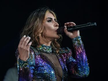 Sin importar las fallas técnicas y convencidos por el apoyo del público, María León y Yahir presentaron su primer show en conjunto en el Teatro Metropólitan, mismo en el que complacieron a todos los asistentes con temas que han marcado sus carreras en solitario, así como también con sus colaboraciones.