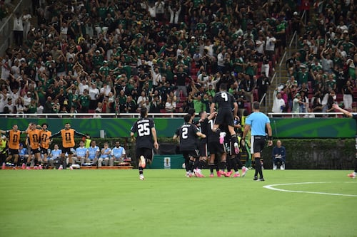 México logra histórico pase como primero de grupo del Mundial por primera vez en 24 años