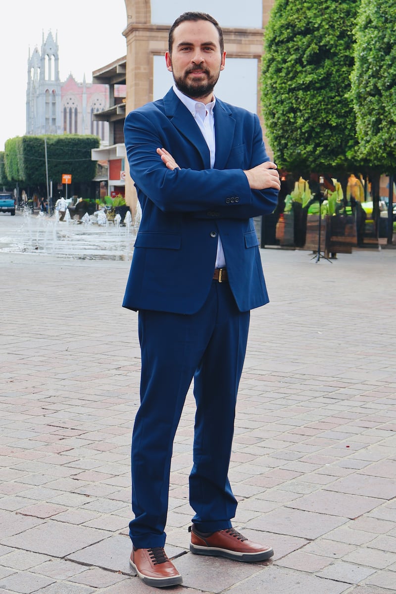 Alan Sahir Márquez frena vacíos legales ante la Inteligencia Artificial