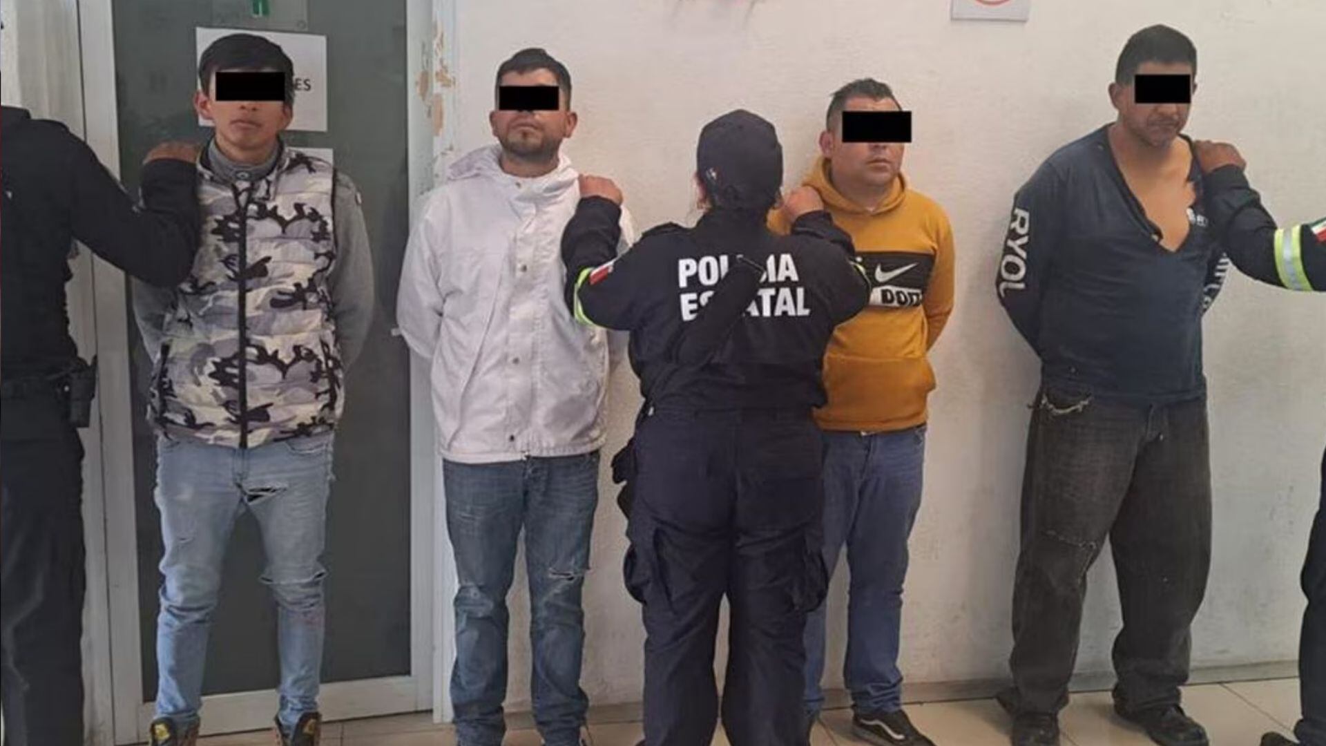 Los detenidos fueron identificados como Juan "N", de 22 años; Germán "N", de 36 años; David "N", de 40 años; e Israel "N", de 42 años.