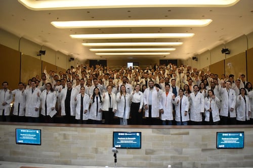 Refuerzan hospitales del IMSS en Nuevo León: contratan a 399 especialistas durante el Draft 2026