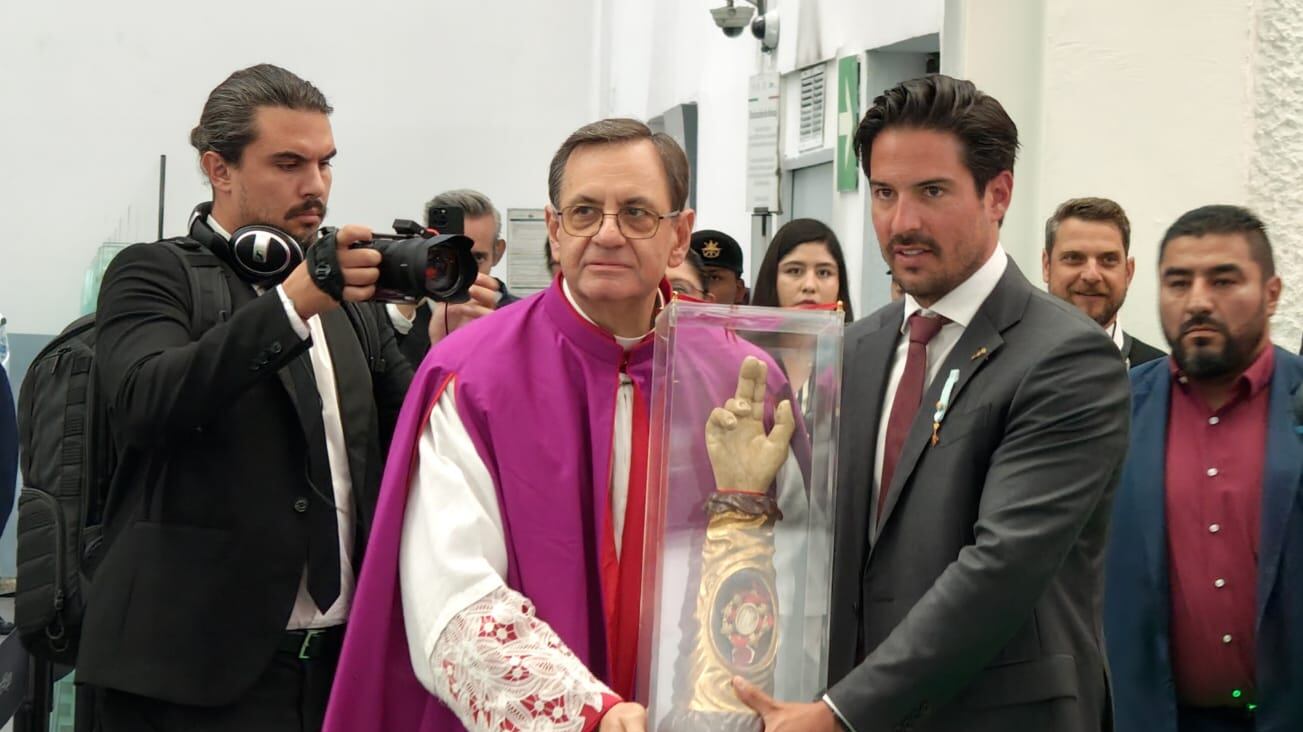 La reliquia de San Judas Tadeo inicia su recorrido por México atrayendo a miles de devotos