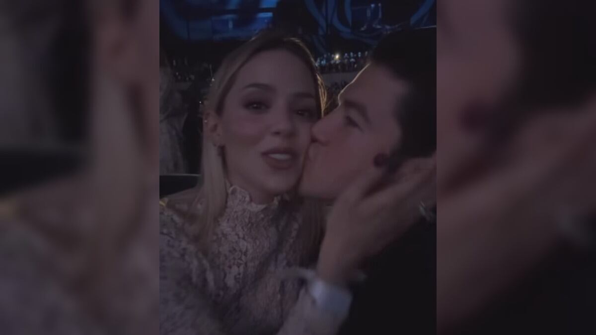 La pareja gozó del show para celebrar 30 años del grupo financiero.