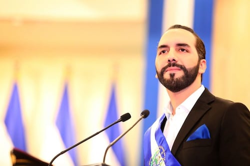 Bukele se inscribe como precandidato para buscar la reelección presidencial de El Salvador