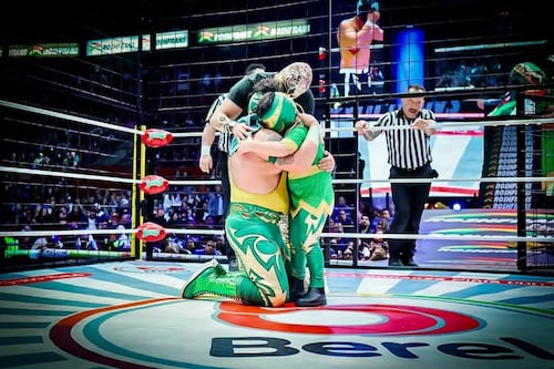 ¡Noche histórica! Calavera Jr. I desenmascara a Robin tras 20 años de leyenda