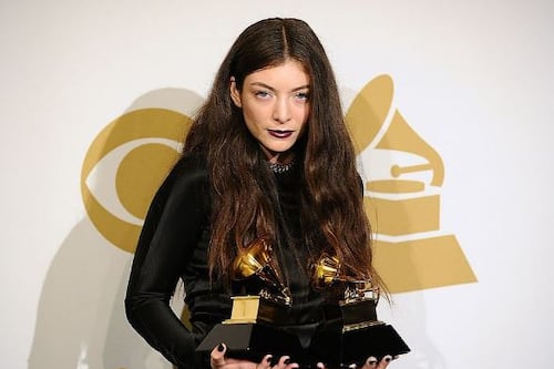 La polémica portada del tema ‘Solar Power’ de Lorde que marca su regreso