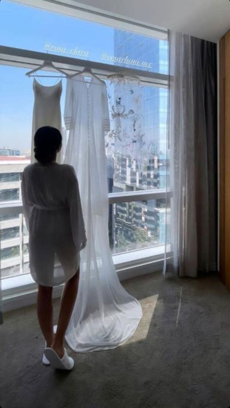 Paulina Goto y su vestido
