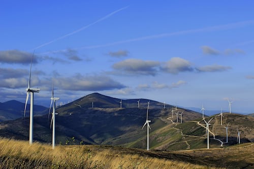 Vigilarán que empresas cumplan con energías limpias