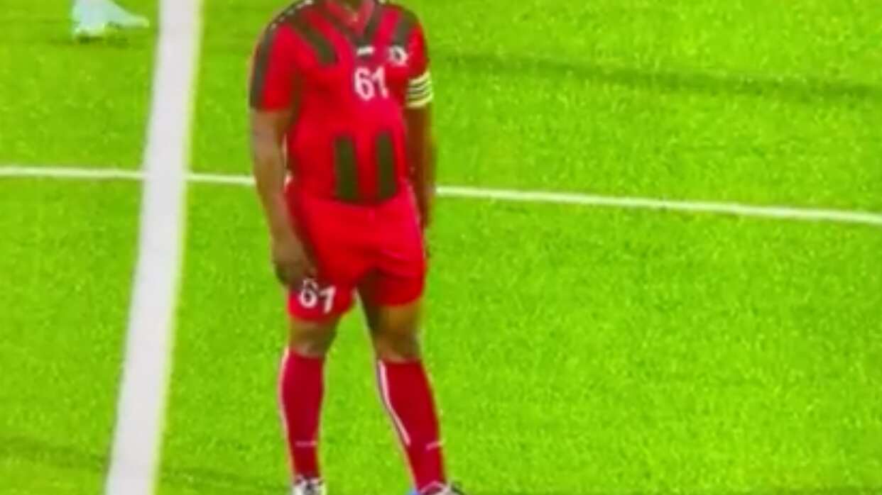 Ronnie Brunswijk juega la Liga Concacaf con 60 años de edad