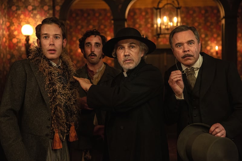 Luc Besson y Caleb Landry Jones reinventan al vampiro más famoso del mundo.
