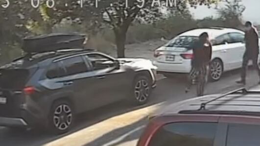 La agresión a la mujer quedó grabada en video.