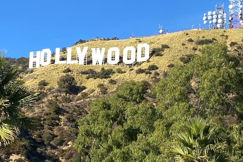 Letrero de Hollywood cumple 100 años, ¿Cómo fue su origen?