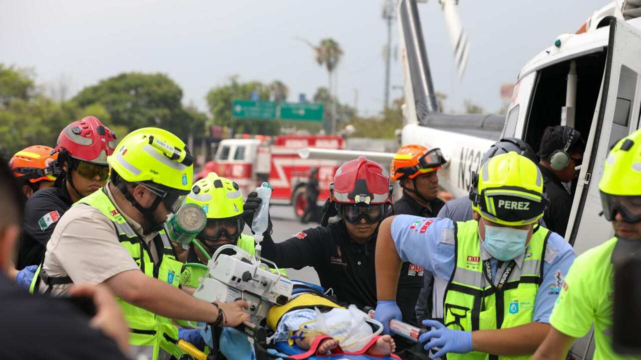 Los tres menores presentaban heridas graves que ameritaron su traslado.