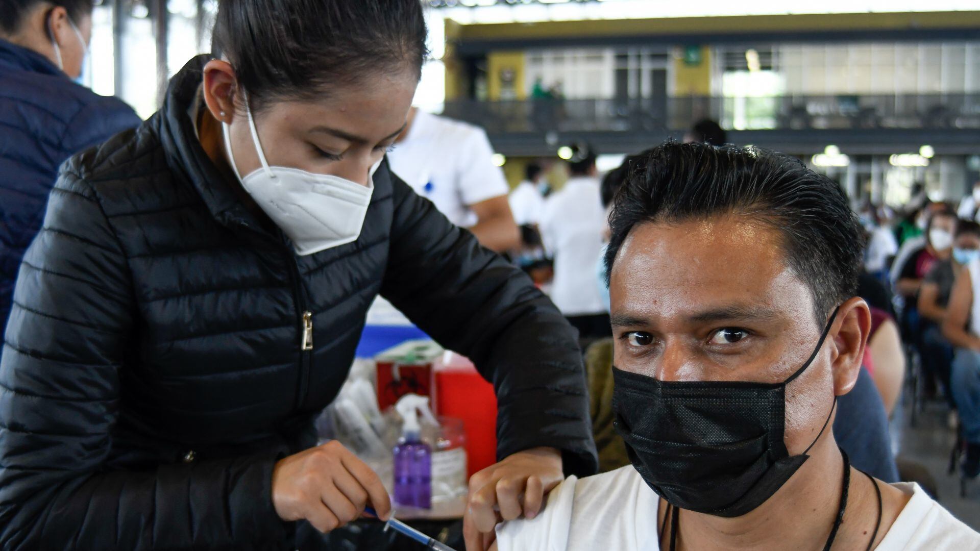CDMX: cuándo y dónde inicia la vacunación a jóvenes de 18 a 29 años