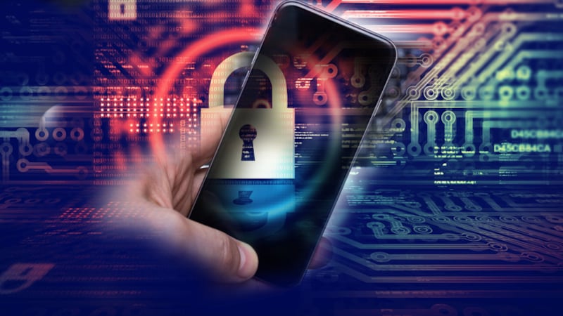 En algunos casos los 'ciberdelincuentes' emplean un código malicioso o malware para robar datos bancarios.