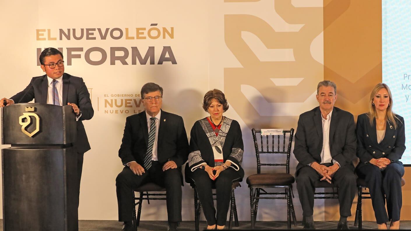 Arratia estuvo acompañado por los secretarios de Salud, Educación, Movilidad y Planeación Urbana y por el subsecretario de Gestión Integral del Agua, Residuos y Biodiversidad.