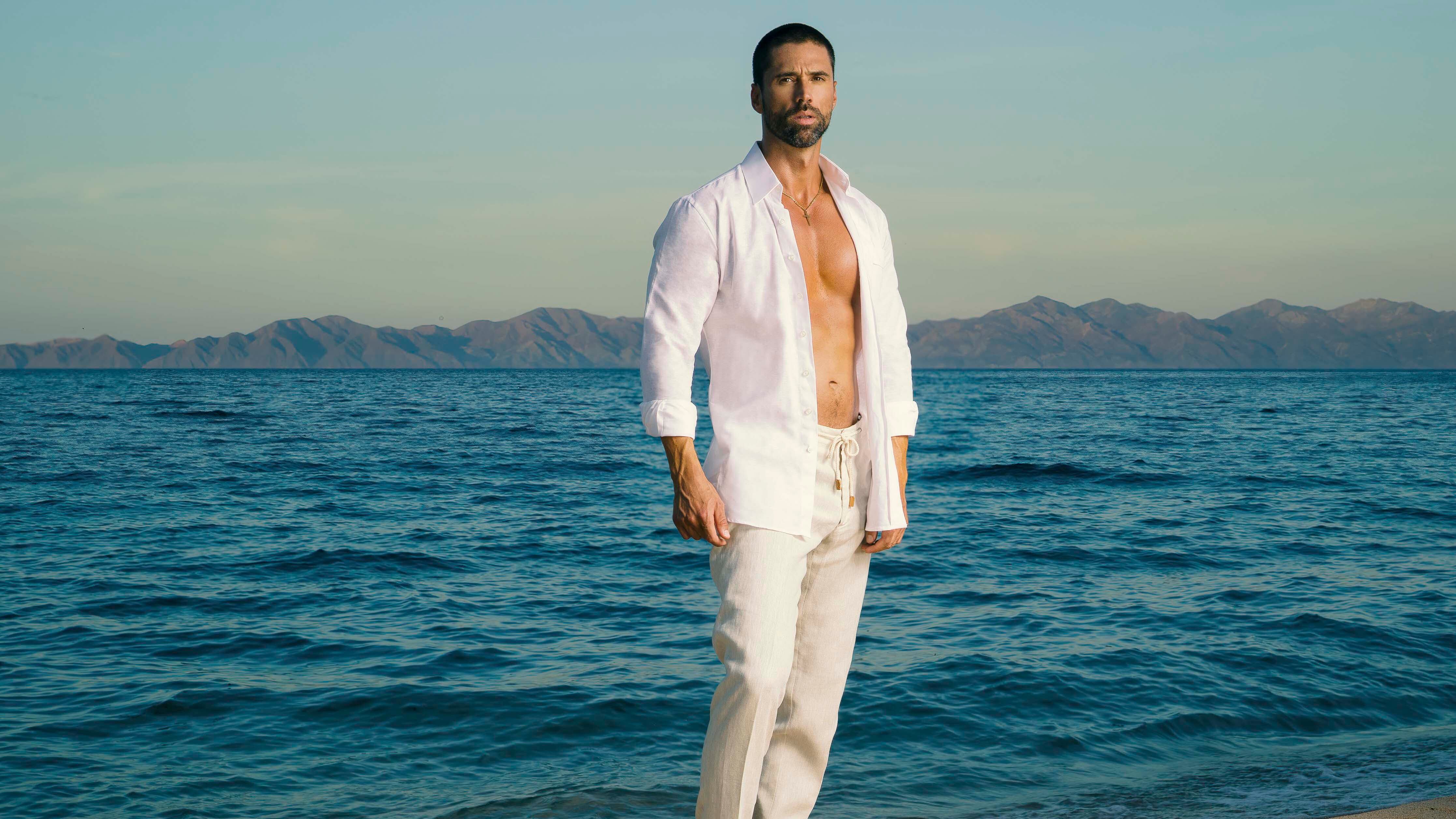 Los actores protagonizan la telenovela "Cabo".