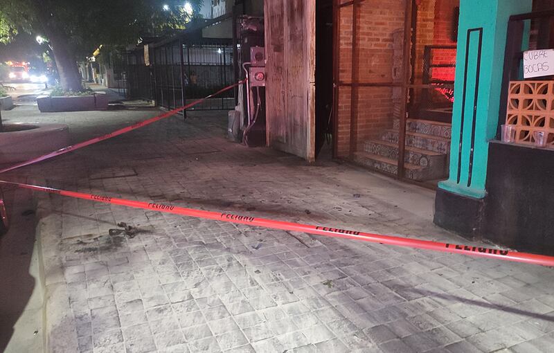 El pasado lunes, el local fue atacado con dos bombas molotov, incidente que no deja personas lesionadas.