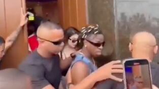 Vinícius Júnior y Kenia OS