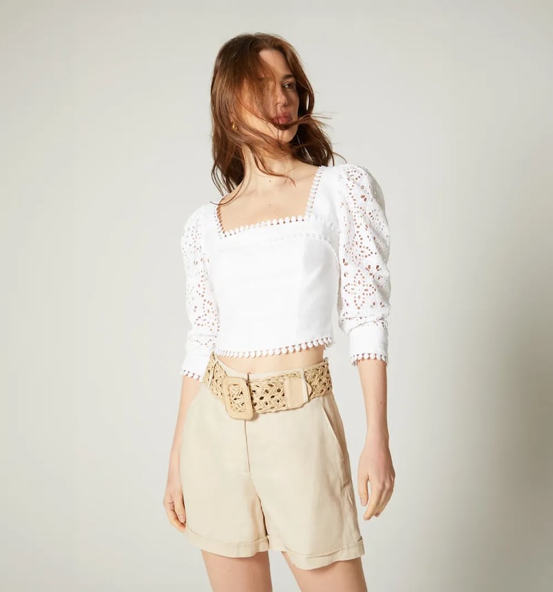 La marca colombiana Studio F presenta, con la guía de Michelle Salas, las claves de su nueva colección, donde destacan siluetas versátiles, colores sofisticados y piezas que se adaptan a distintos estilos de vida