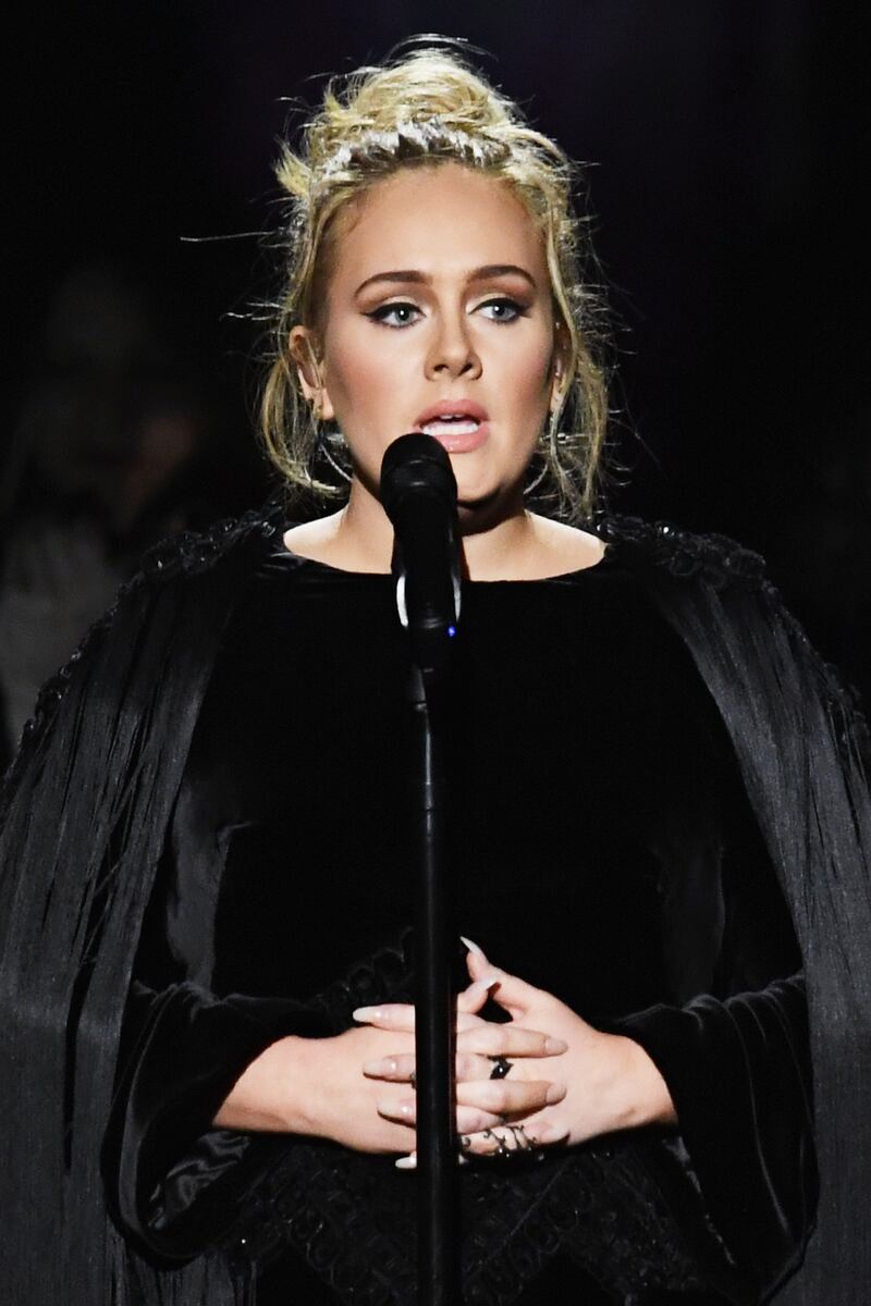 La cantante inglesa se ha ganado un espacio en la industria de la música con sus interpretaciones llenas de emoción. Foto: Getty Images.