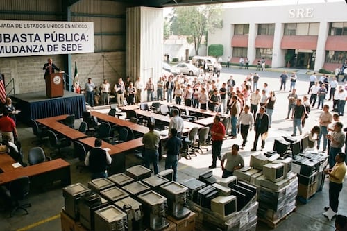 ¡Gangas diplomáticas! La Embajada de EE.UU. en México subastará muebles y equipo de oficina