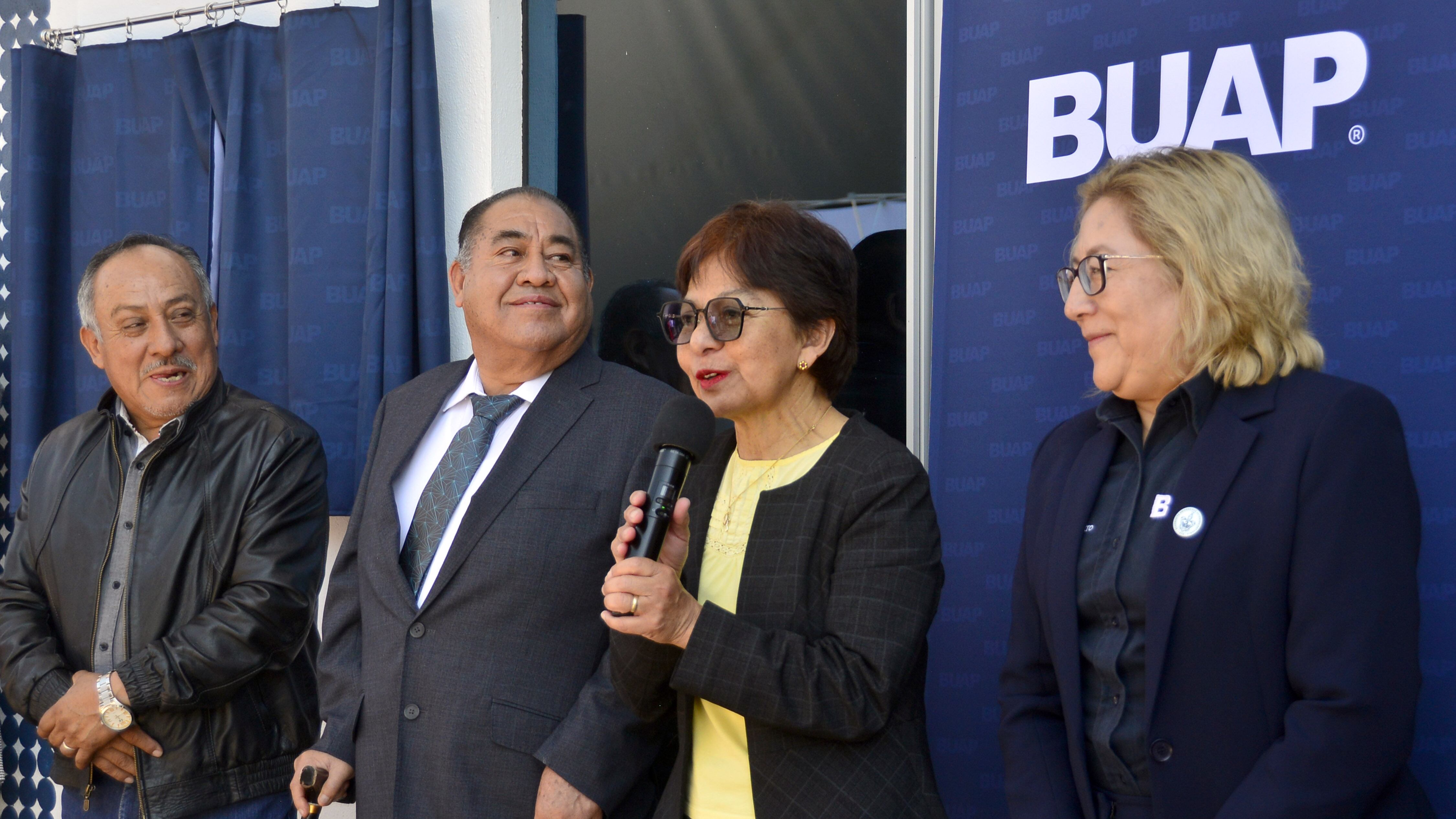 Rectora María Lilia Cedillo reconoce logros académicos del Complejo Regional Centro