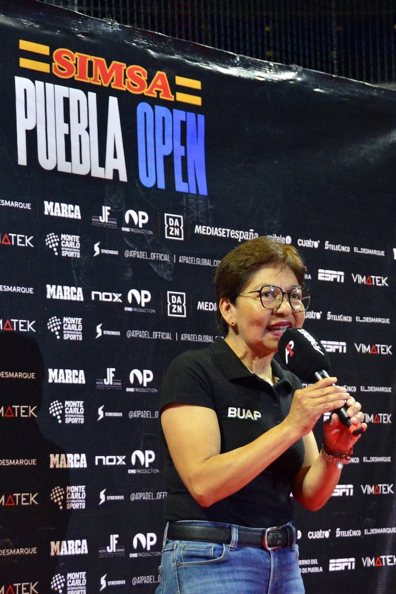 Lilia Cedillo encabeza premiación de la final del Torneo A1 Pádel Puebla 2024