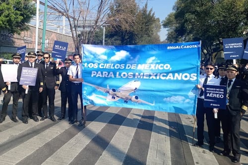 Pilotos mexicanos exigen respeto a la ley y prohibición a contratación de aviadores extranjeros