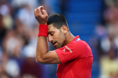 Novak Djokovic pierde el invicto por culpa de una lesión