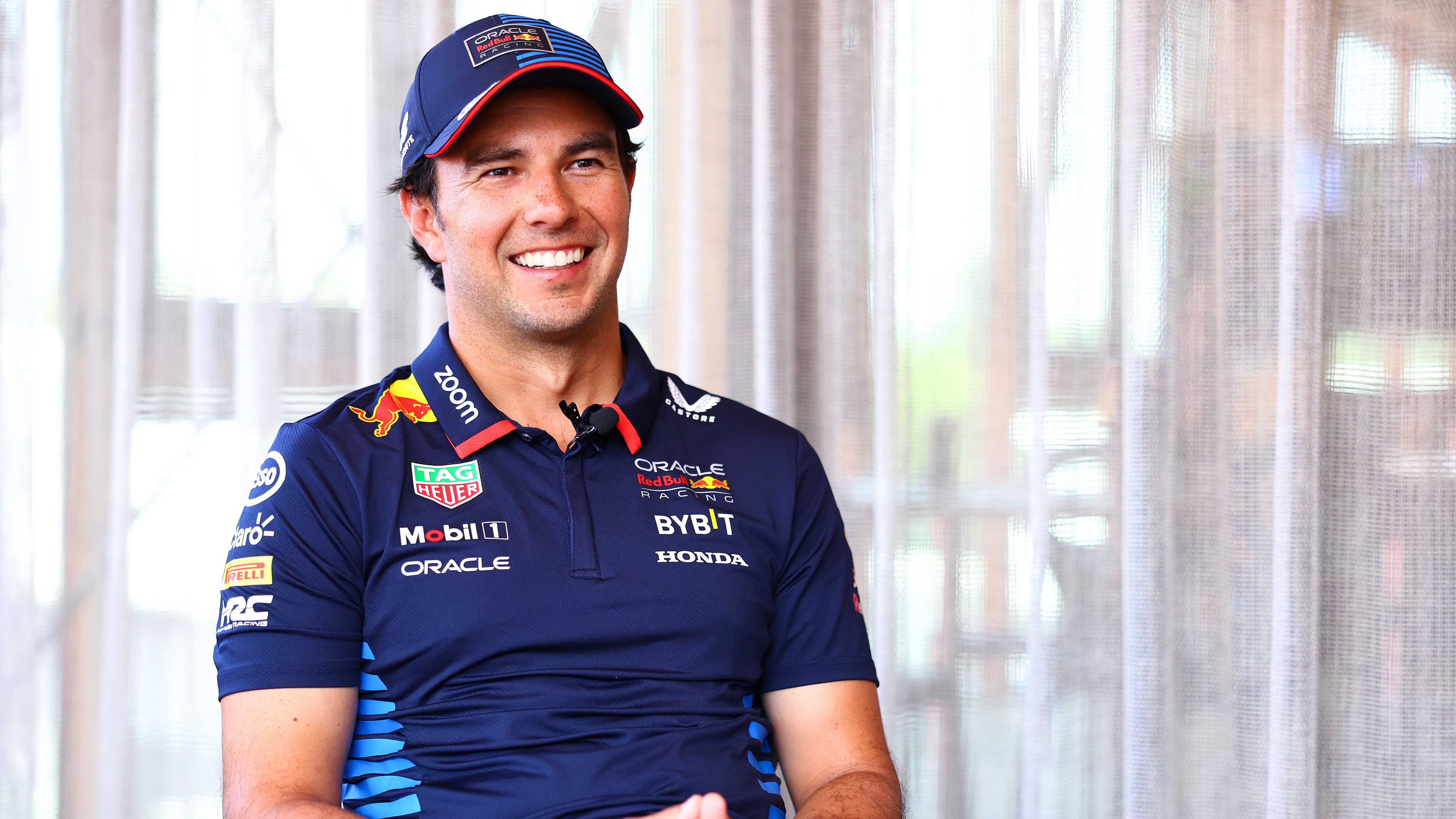 El piloto mexicano marcha actualmente en la séptima posición del campeonato individual de pilotos.