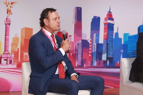 Empresarios se retiran del transporte público en México ante incertidumbre y conflictos con el Gobierno