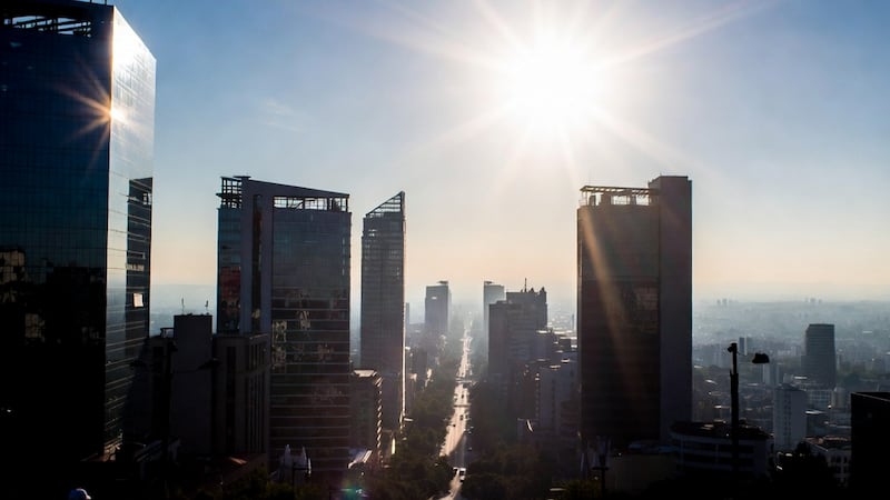 Sol extremo en la CDMX: radiación UV alcanza niveles de riesgo este jueves 14 de mayo