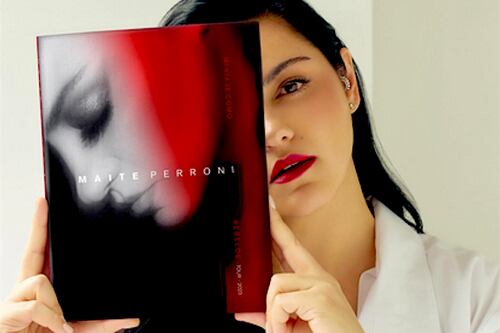 Maite Perroni comparte los momentos que marcaron su vida como ‘rebelde’