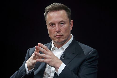 Científicos piden expulsión de Elon Musk de la Royal Society por difundir teorías conspirativas
