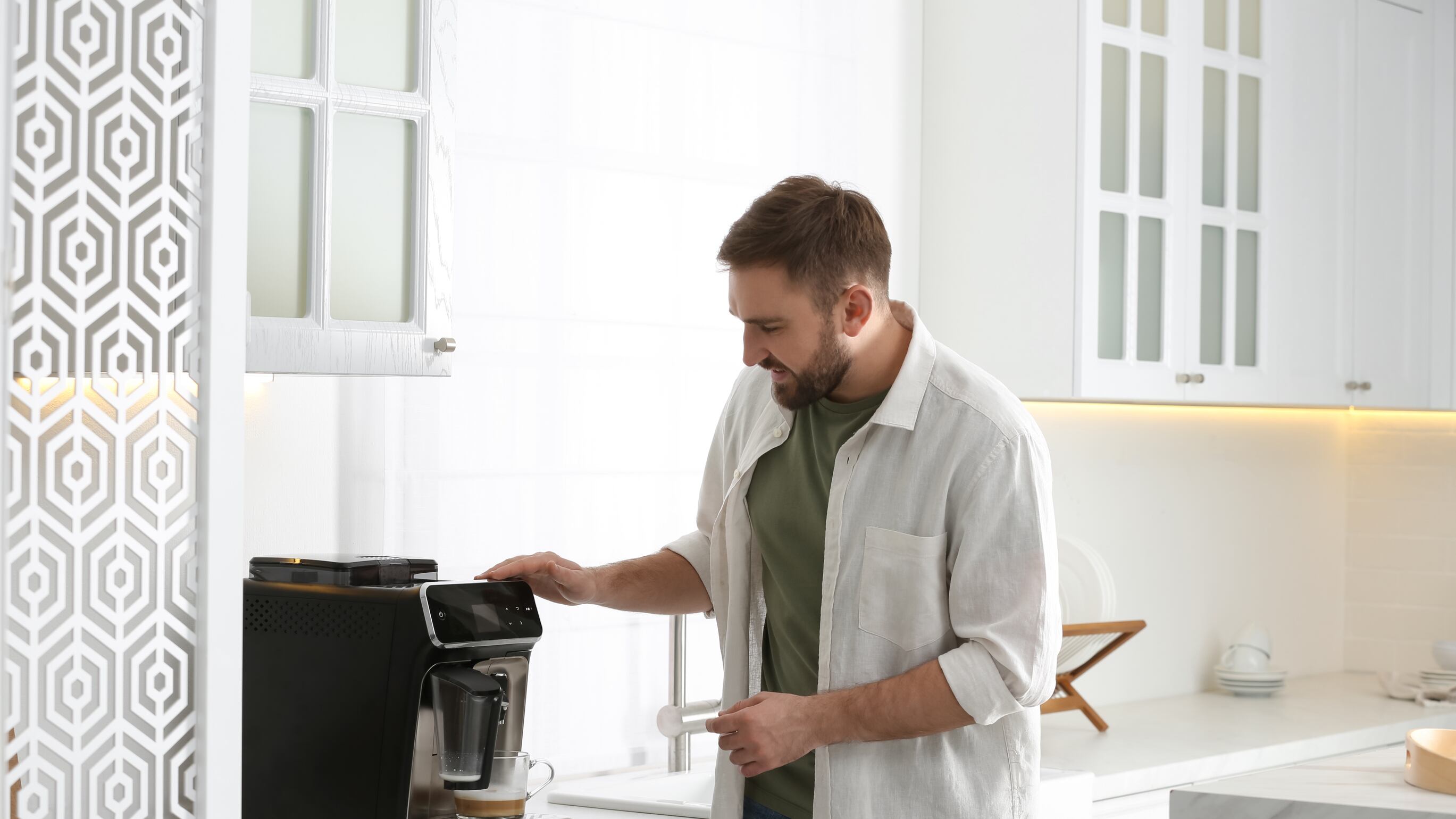 Si tu papá es un amante del café sigue estos consejos y selecciona la cafetera adecuada que se adapte a su gusto y necesidades