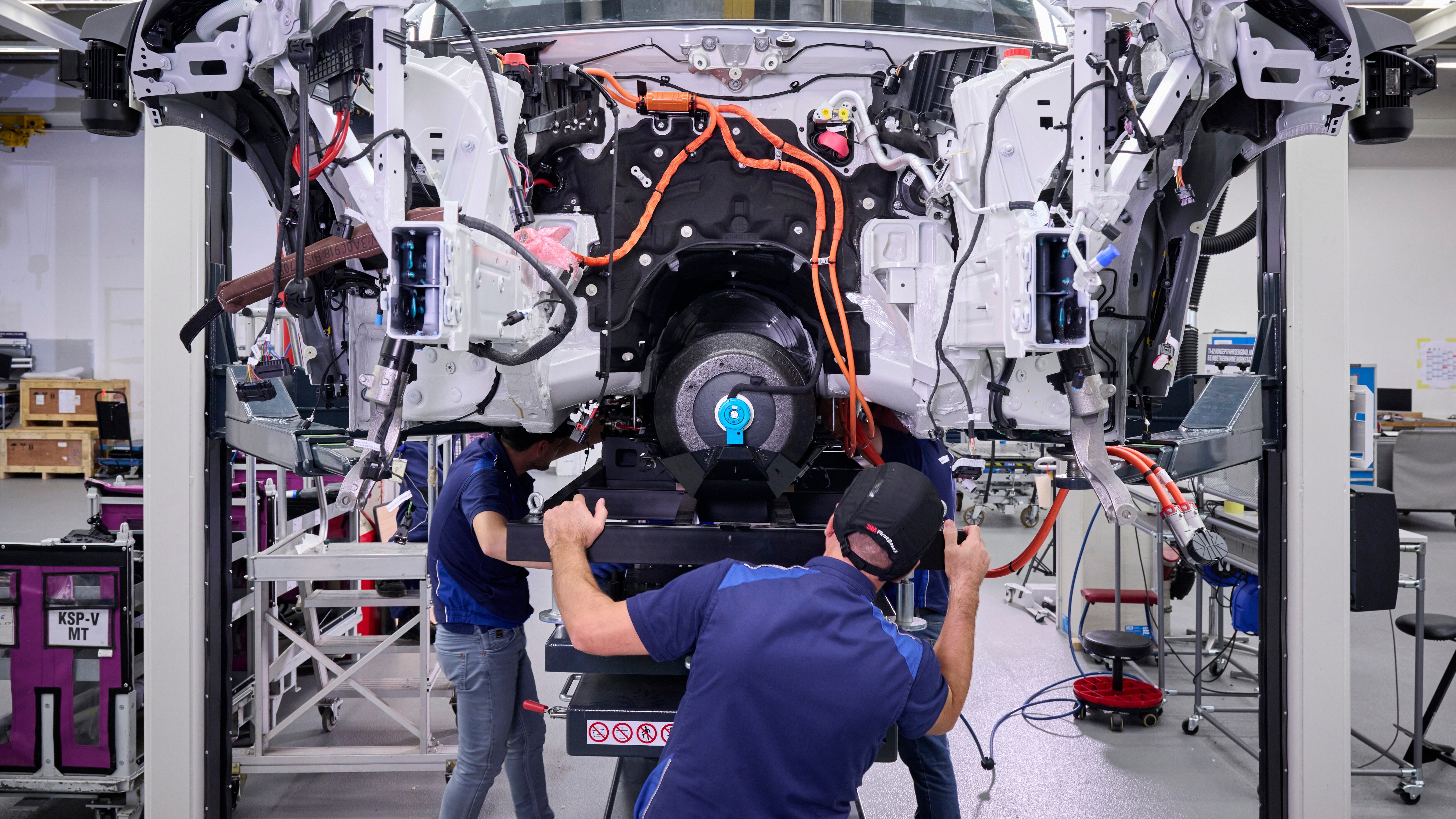 BMW Group comienza la producción de vehículo impulsado por hidrógeno