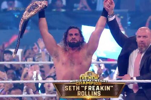Seth Rollins conquista Arabia Saudita y es campeón mundial de la WWE