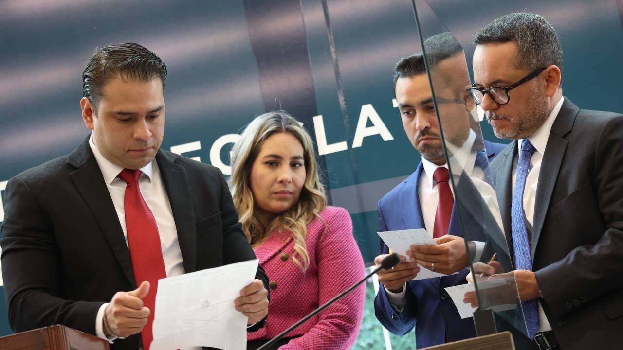 Integración de Comisiones en la Legislatura LXI local.