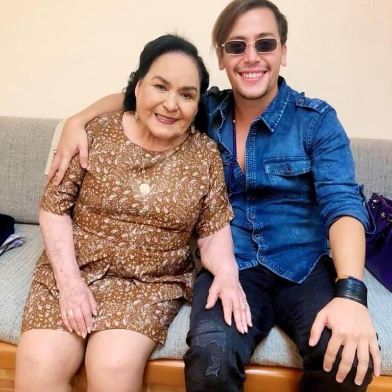 A unos meses de conmemorarse el tercer aniversario luctuoso de la querida y recordada Carmen Salinas, su hija María Eugenia Plascencia y su hijo Manuel Monge