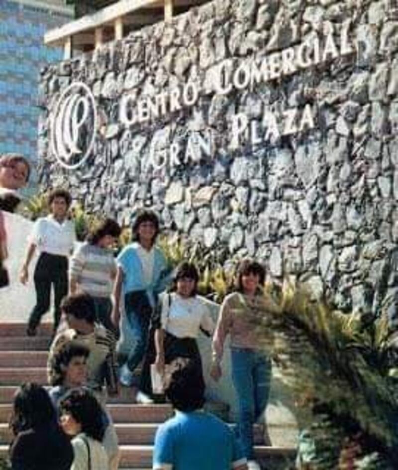 En su momento el centro comercial fue muy popular entre los regiomontanos.