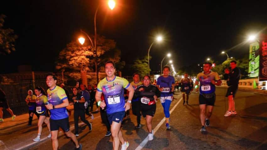 Querétaro tuvo una nueva edición de la Carrera Nocturna con miles de participantes