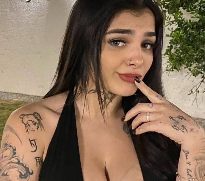 karely Ruiz se compra costoso regalo de cumpleaños