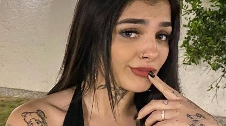 karely Ruiz se compra costoso regalo de cumpleaños